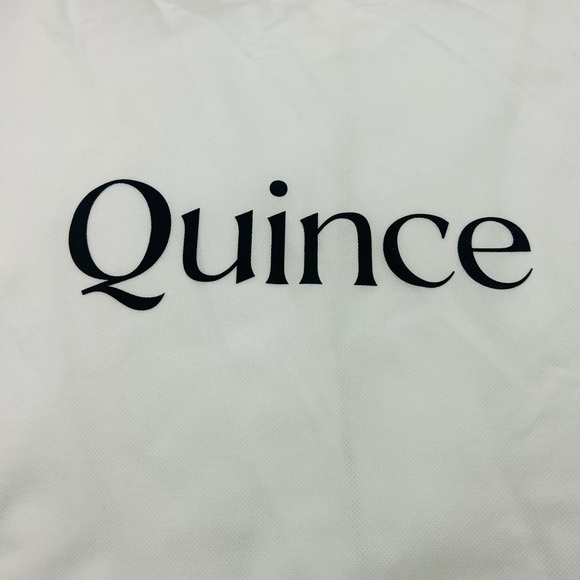 NWOT QUINCE Ultra-Warm Premium Down Alternative Comforter Full/Queen 4373 - Picture 6 of 10